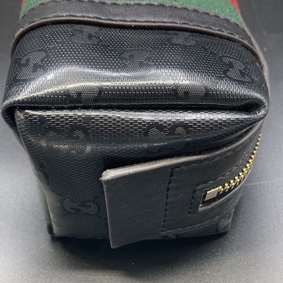 24HR DROP ⬇️ Gucci Cosmetic Case - Picture 4 of 8